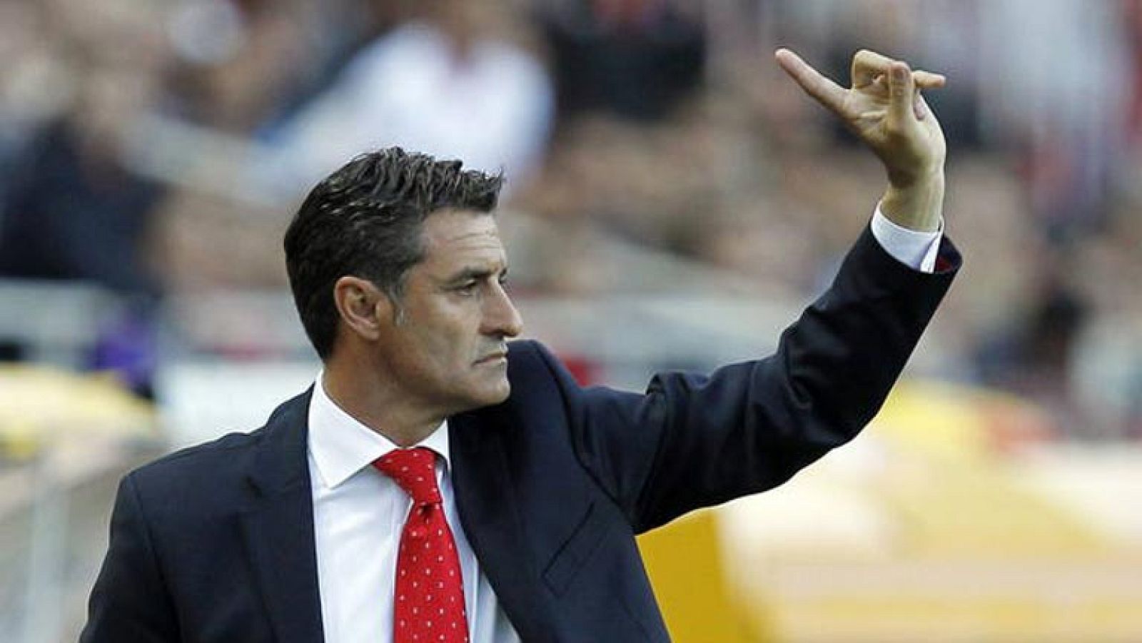 Míchel ha renovado con el Sevilla por una temporada | Ver