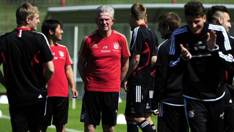 Gran ambiente en el último entrenamiento del conjunto alemán antes de la final de la Champions contra el Chelsea. Los bávaros se juegan el título más improtante del año frente a su afición de Múnich.