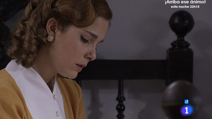 Amar en tiempos revueltos - Cecilia, un trofeo para Alberto