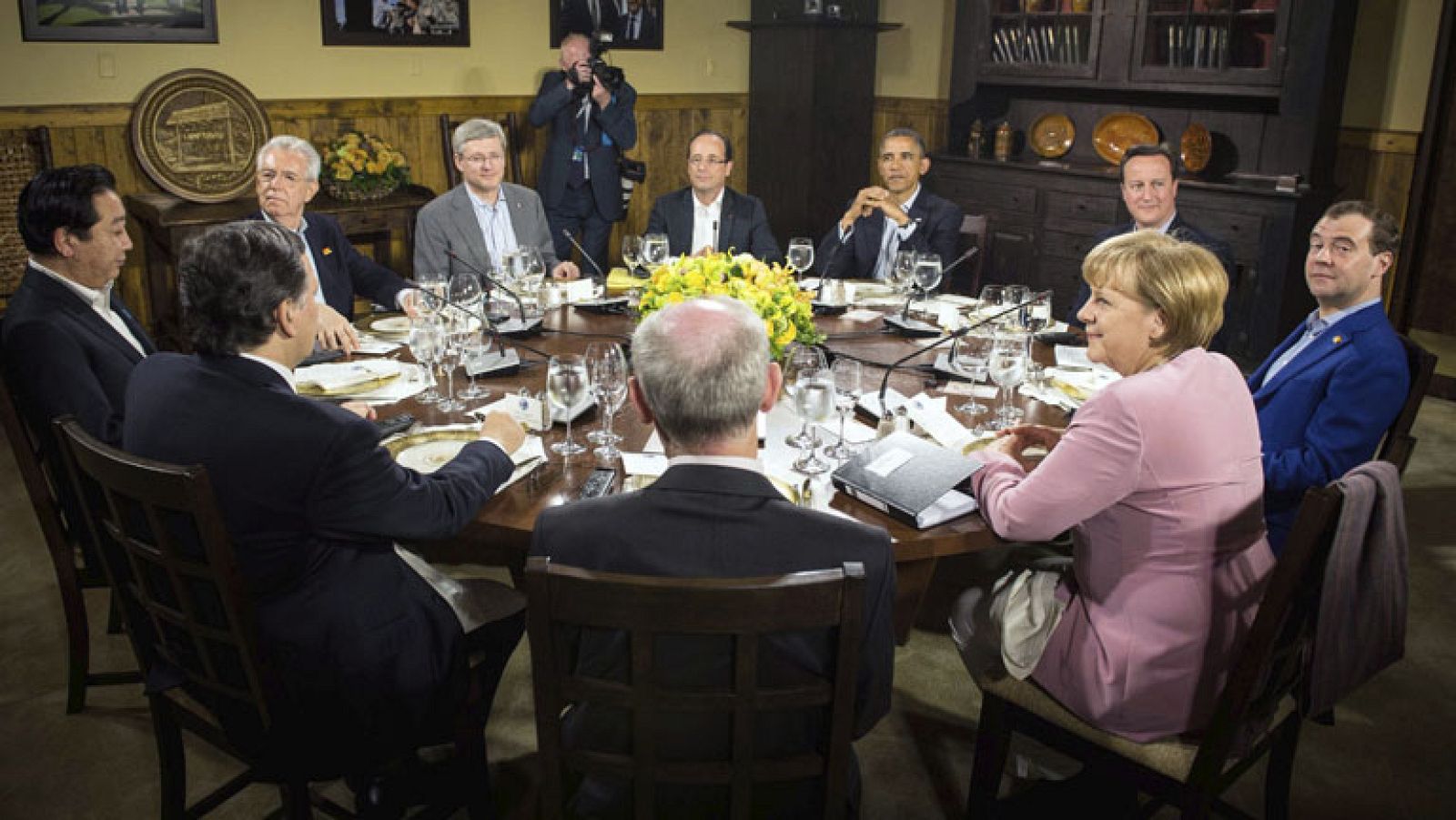 Los partidos griegos rechazan la convocatoria de un referéndum