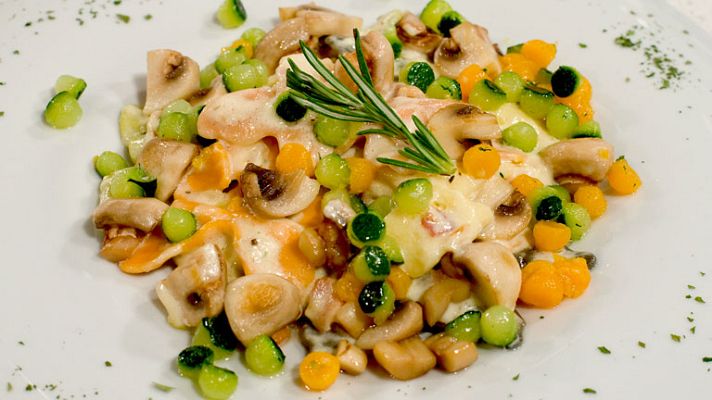 RTVE Cocina - Mariposas de pasta en crema