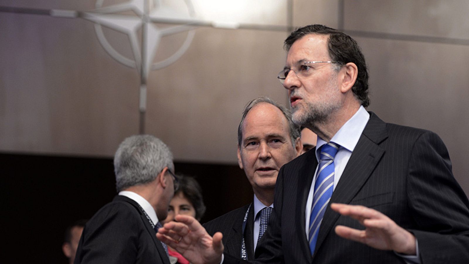Rajoy: "Lo urgente es la estabilidad financiera y la defensa nítida del euro, no los eurobonos" - Informativo 24h | Ver