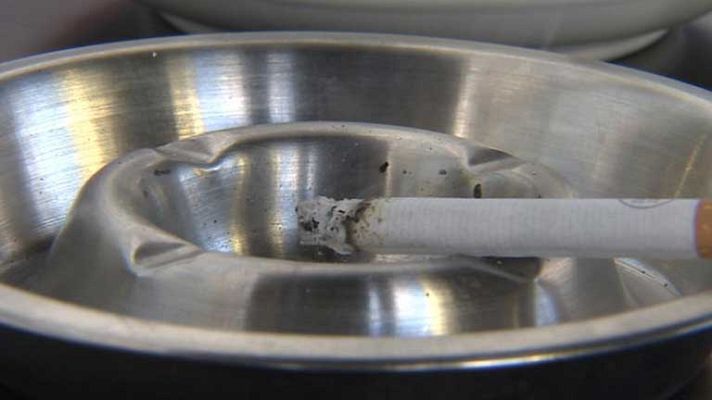 Telediario 1 - Más tabaco de liar