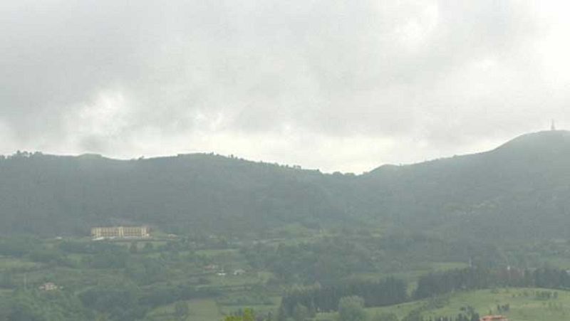 Cielos despejados en gran parte de la península excepto en el norte