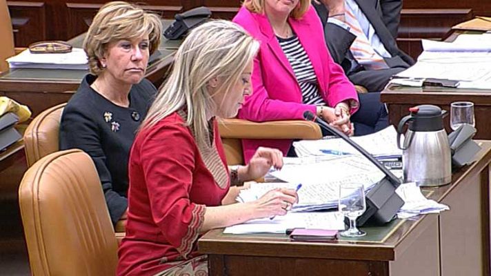 Telediario 1 - Admitidas varias enmiendas de Ciu