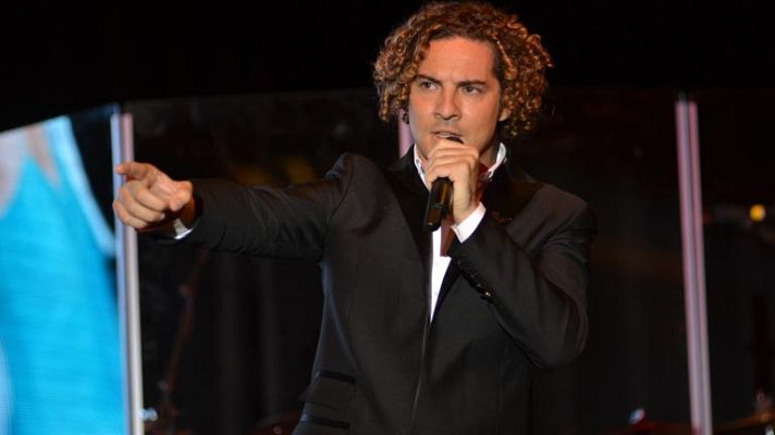 Telediario 1 - Bisbal, animador musical de la selección