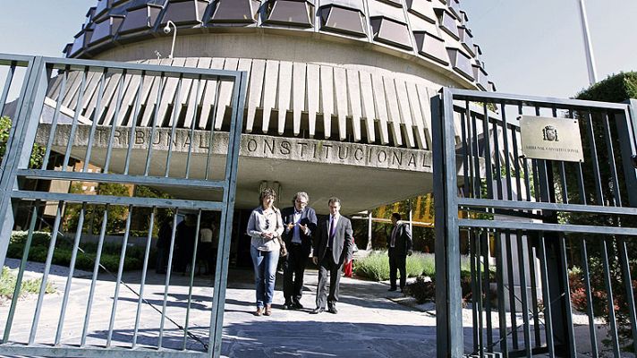 Telediario 1 - Telediario Matinal en 4' - 25/05/12