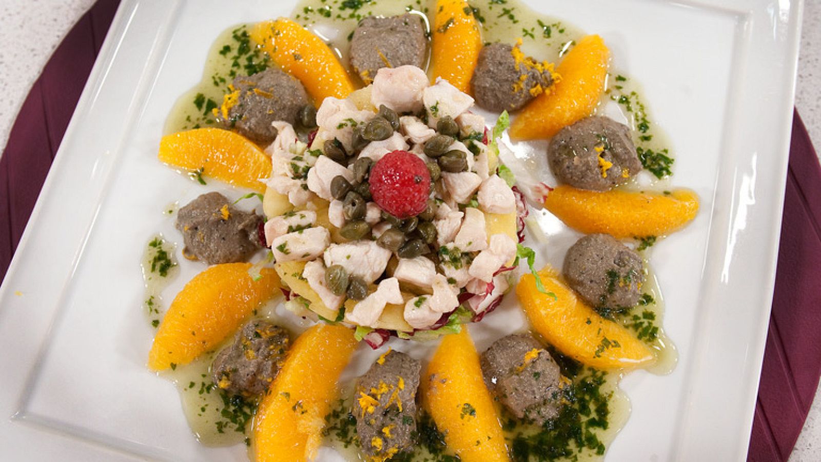 Saber cocinar - Ensalada de ave con naranja y paté de