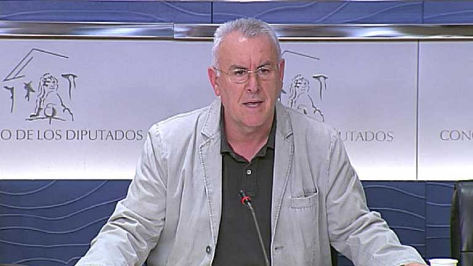 El PSOE no apoyará nuevas ayudas a Bankia e IU se plantea cuánto dinero más se dará a los bancos