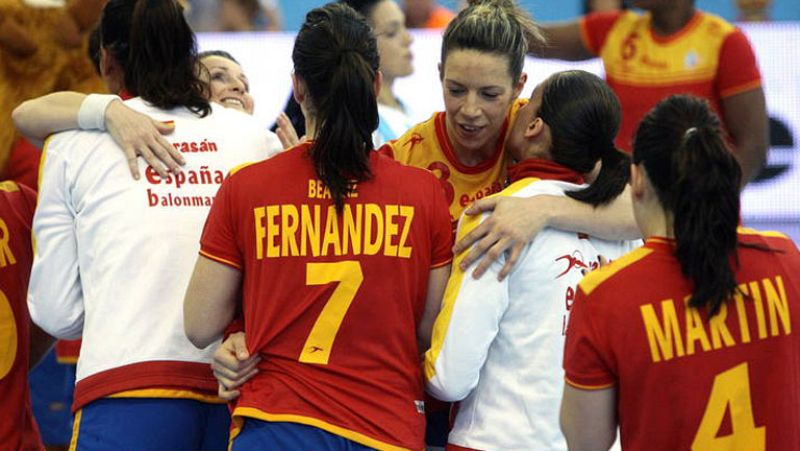 El balonmano femenino camina hacia los JJOO | Ver
