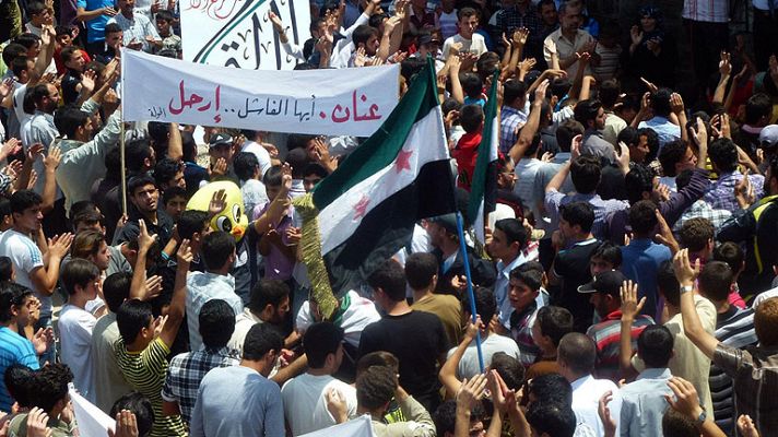 Telediario 1 - Protestas contra la matanza de Hula