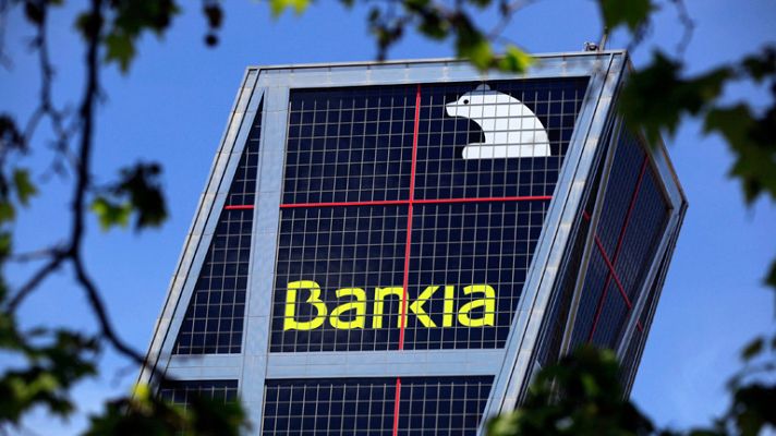 Los desayunos - Bankia se hunde más de un 26% en la Bolsa y la prima de riesgo supera los 500 puntos