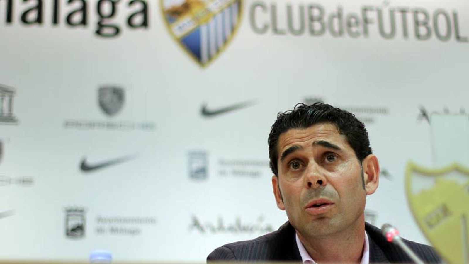 Hierro deja el Málaga porque no estaba "cómodo" | Ver