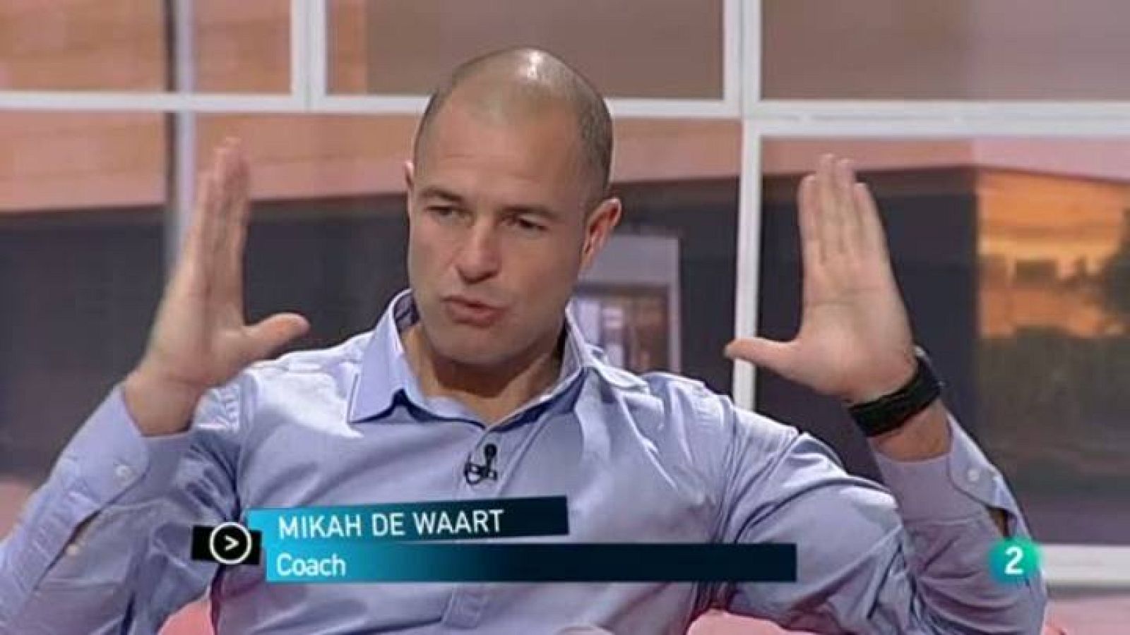 Para Todos La 2 - Entrevista: Mikah de Waart