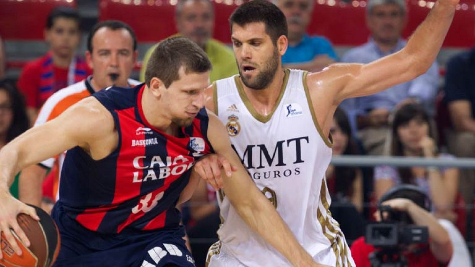 El Caja Laboral se impone al Real Madrid (82-79) | Ver