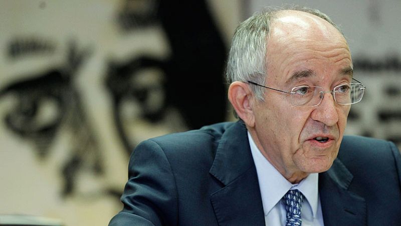 Fernández Ordóñez: "El principal problema de la economía española es la caída de todos los indicadores de confianza"