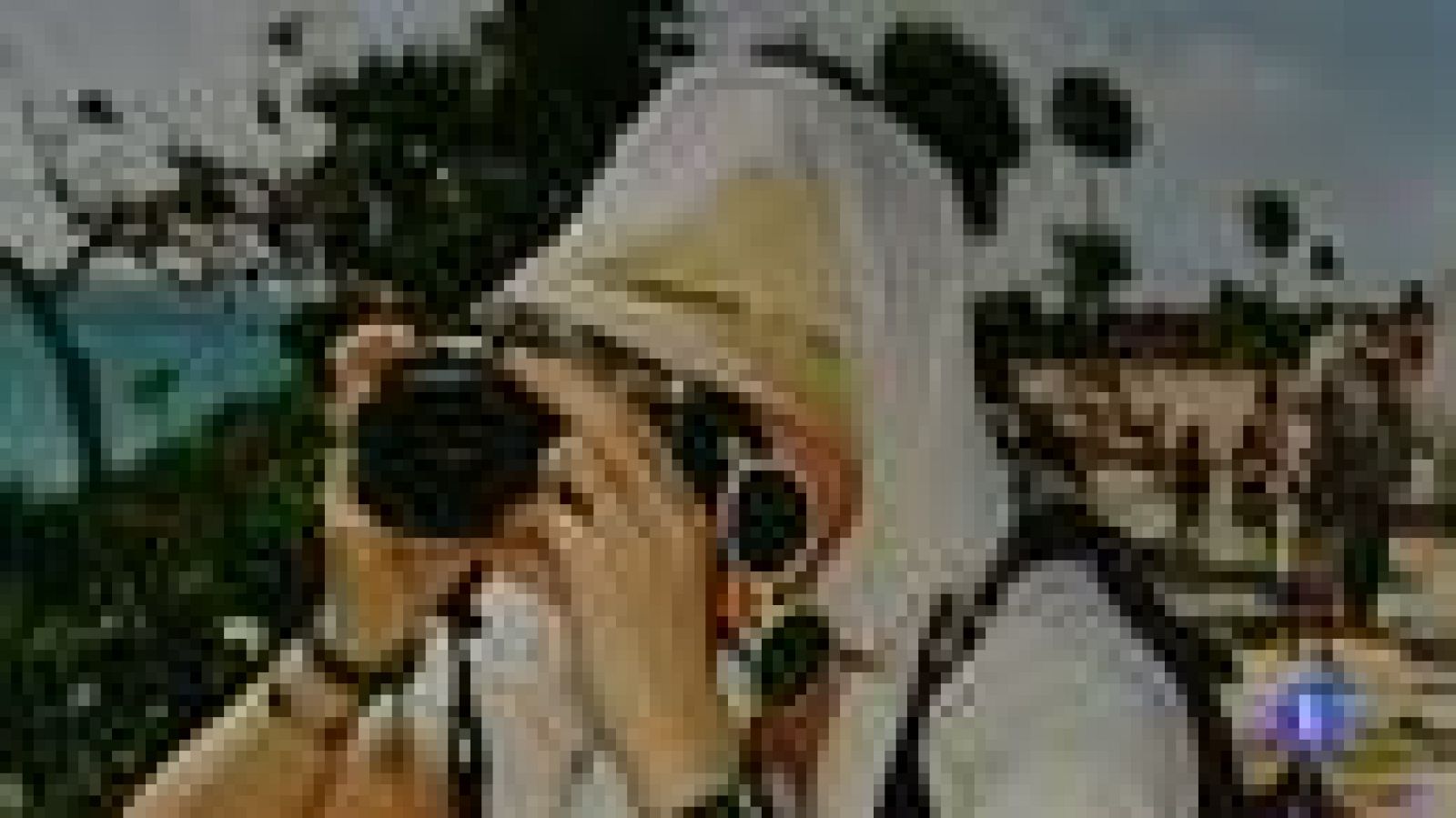 El fotógrafo Martin Parr expone en Barcelona su "experiencia turística"