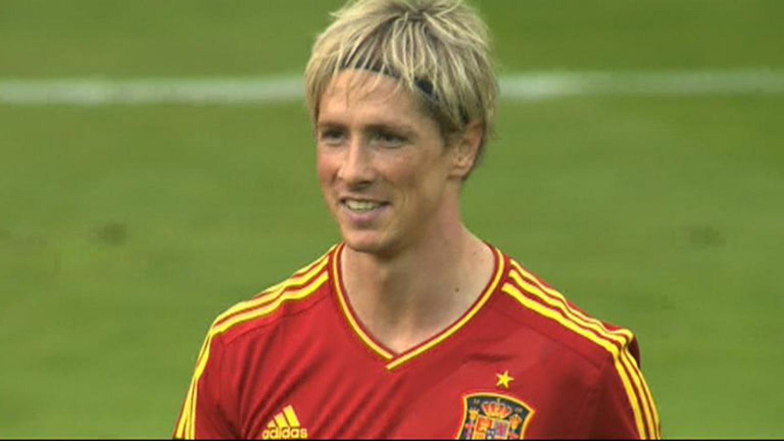 Cabezazo de Torres para abrir el marcador (1-0) | Ver