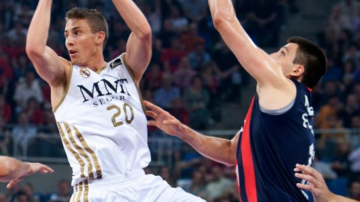 Baloncesto en RTVE - Caja Laboral 82-79 Real Madrid