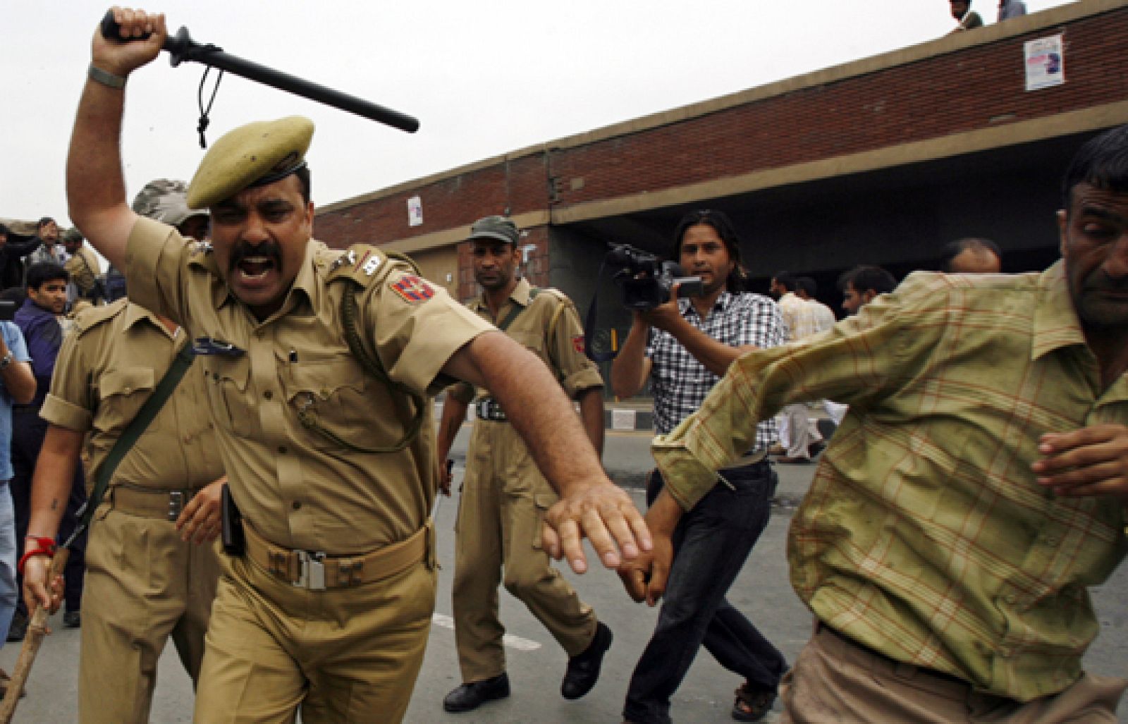El mundo protesta por el encarecimiento del combustible