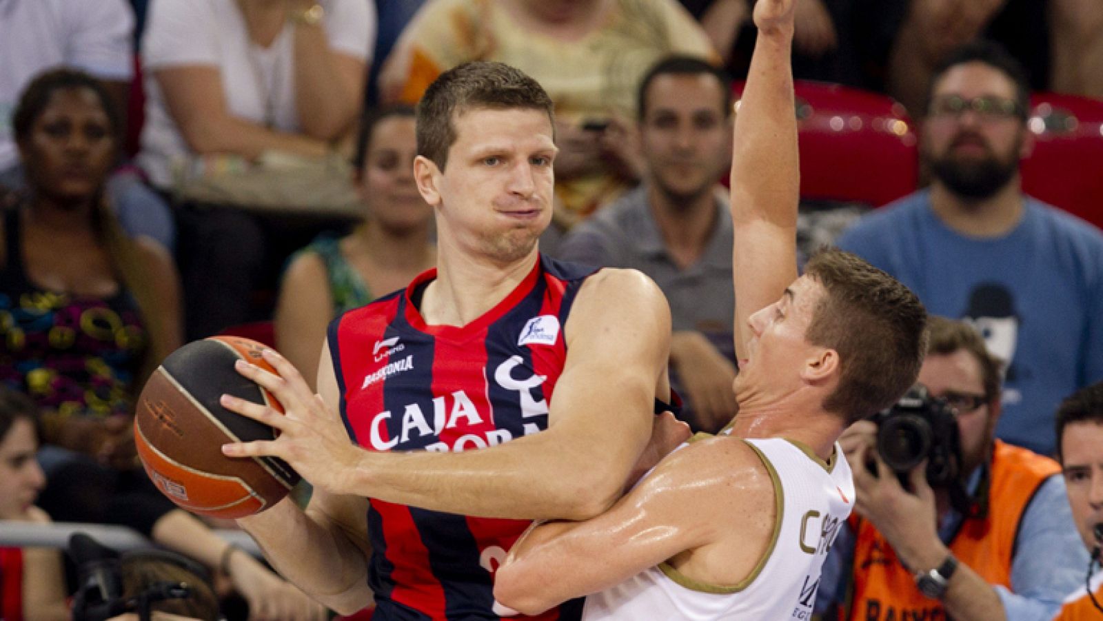 Caja Laboral 66-76  Real Madrid - Baloncesto en RTVE | Ver