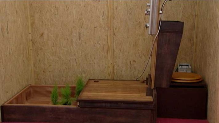 Telediario 1 - Milenium, feria internacional de inventores