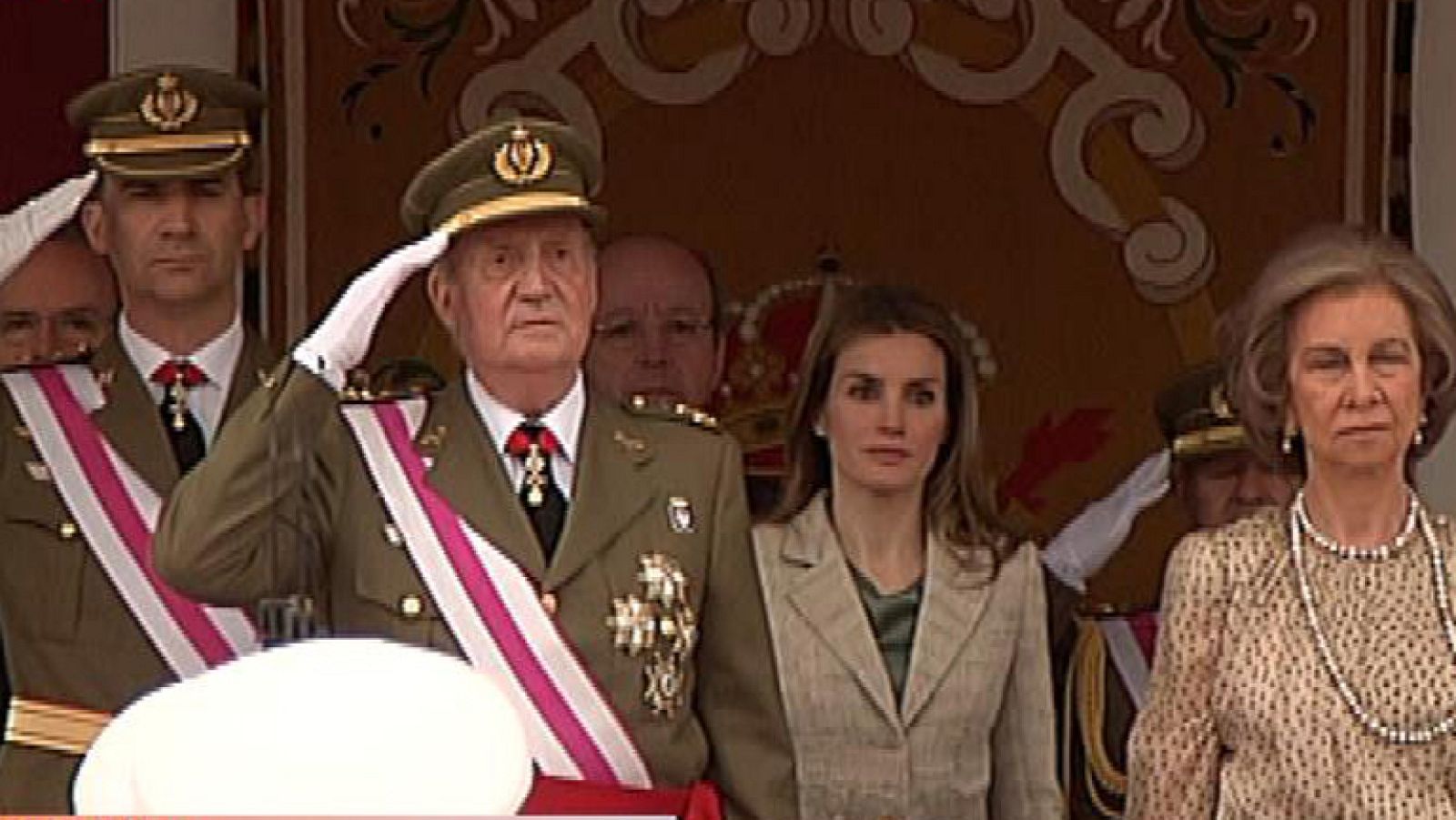 El rey llega a Valladolid para presidir el Día de las Fuerzas Armadas