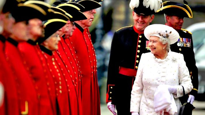 Informe Semanal: Isabel II, 60 años en el trono