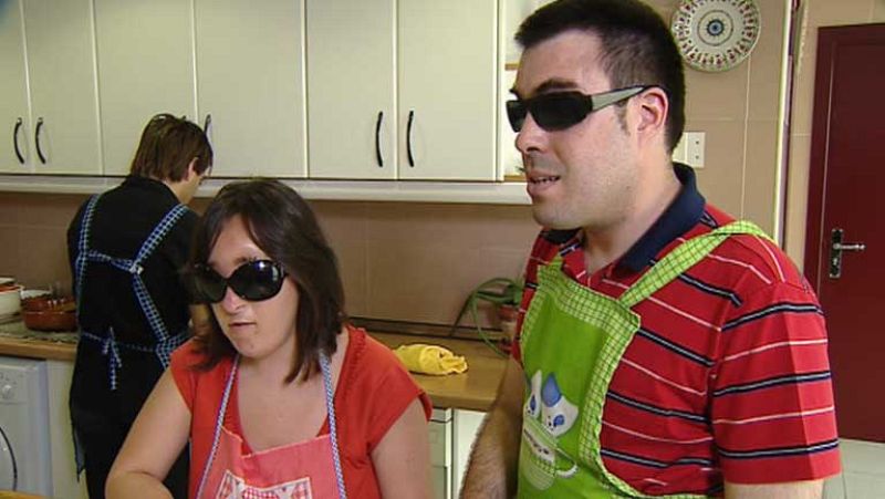 Clases de cocina para ayudar a los ciegos a valerse por sí mismos