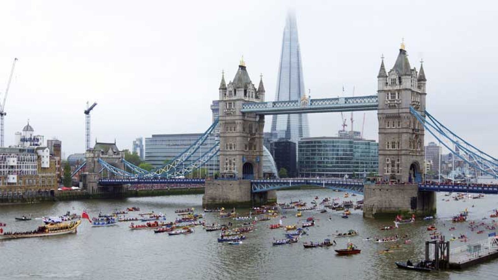 Los británicos han rendido homenaje a Isabel II en un acto multitudinario