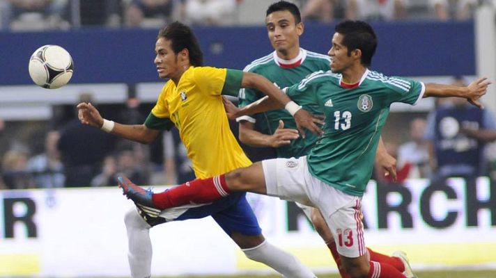 Telediario 1 - México doblega a la invicta Brasil