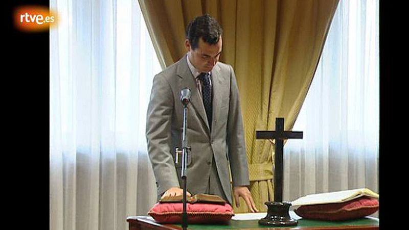 González-Echenique, jurando el cargo como director general para el desarrollo de la Sociedad de la Información - Fue noticia en el Archivo de RTVE | Ver