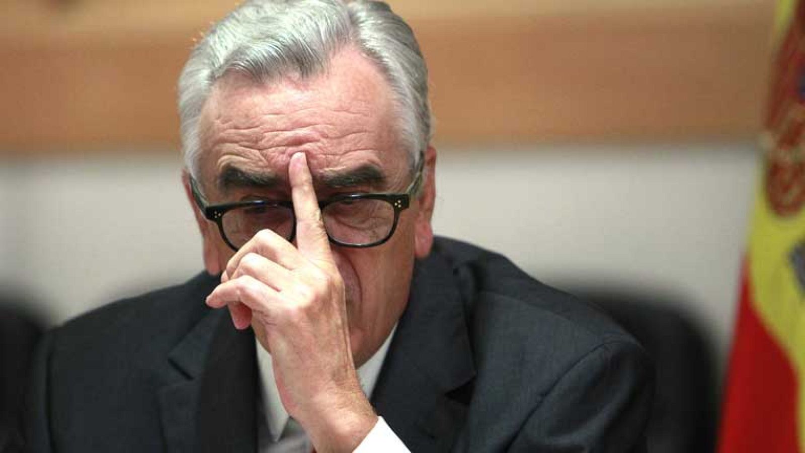 El CES alerta que recortar en educación y sanidad incrementará las desigualdades sociales