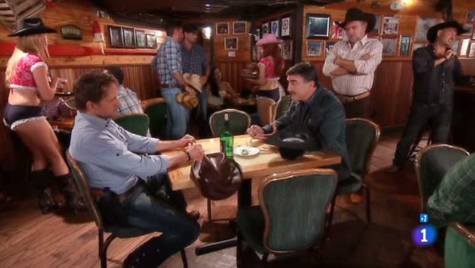 Corazón apasionado - Capítulo 21 - Virginia acompaña a David y Rebeca para que se casen - ver ahora