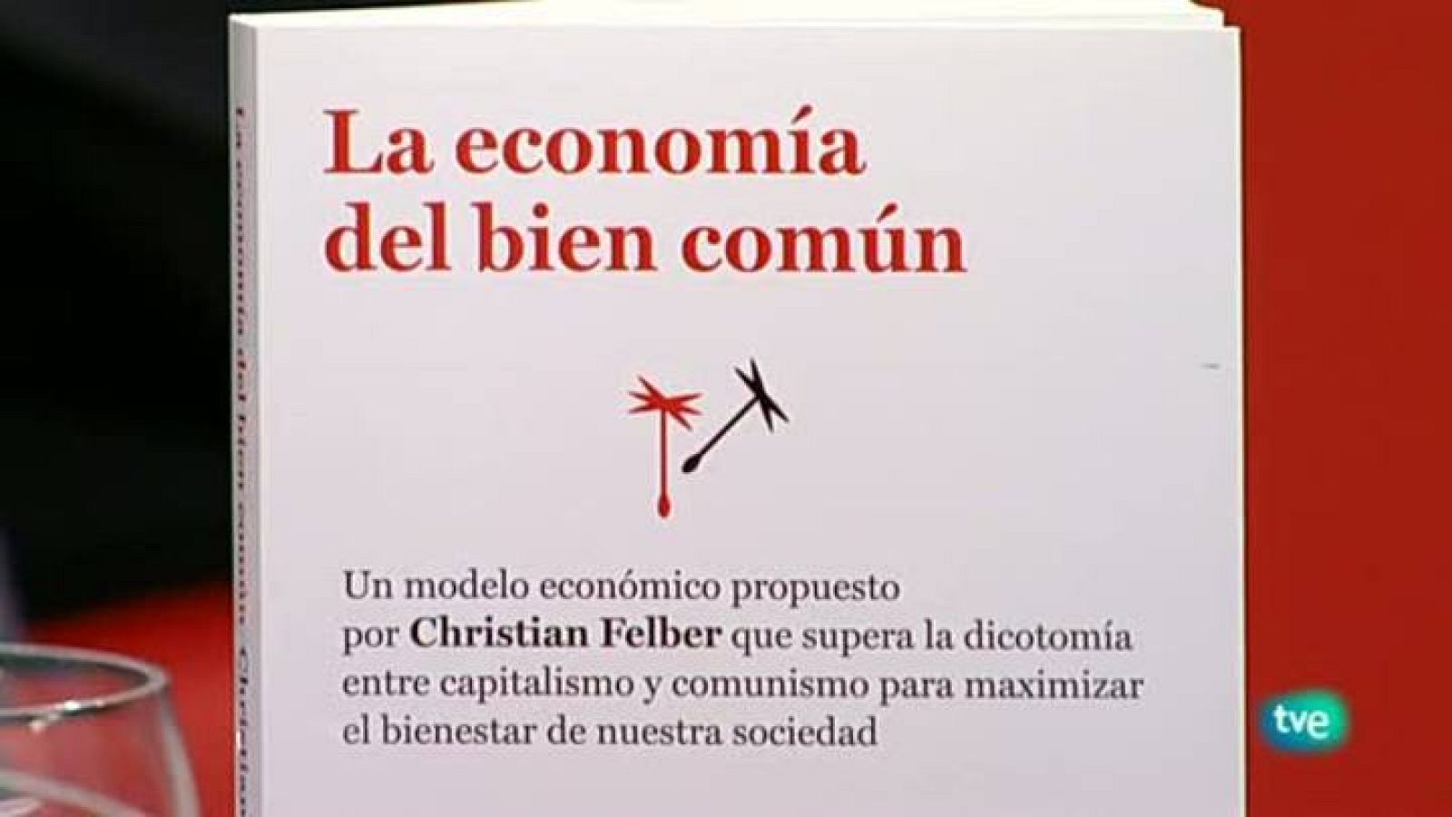Para Todos La 2 - Entrevista: Christian Felber  Economía del Bien Común.