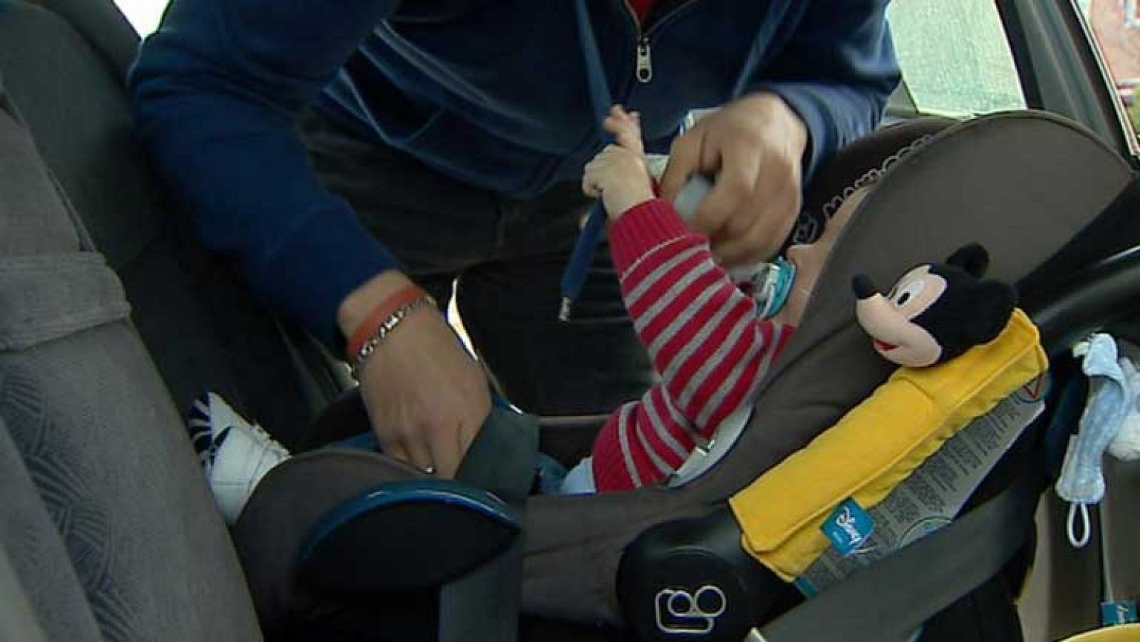 El 46% de los menores muertos en accidente de coche no iba en silla