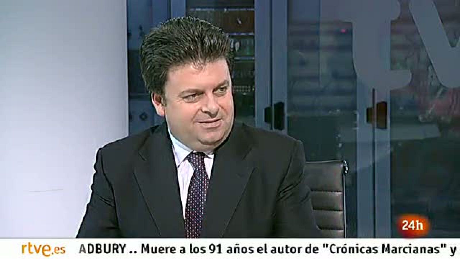 Carbó: la opción más factible es que Europa ayude a España a través del FROB