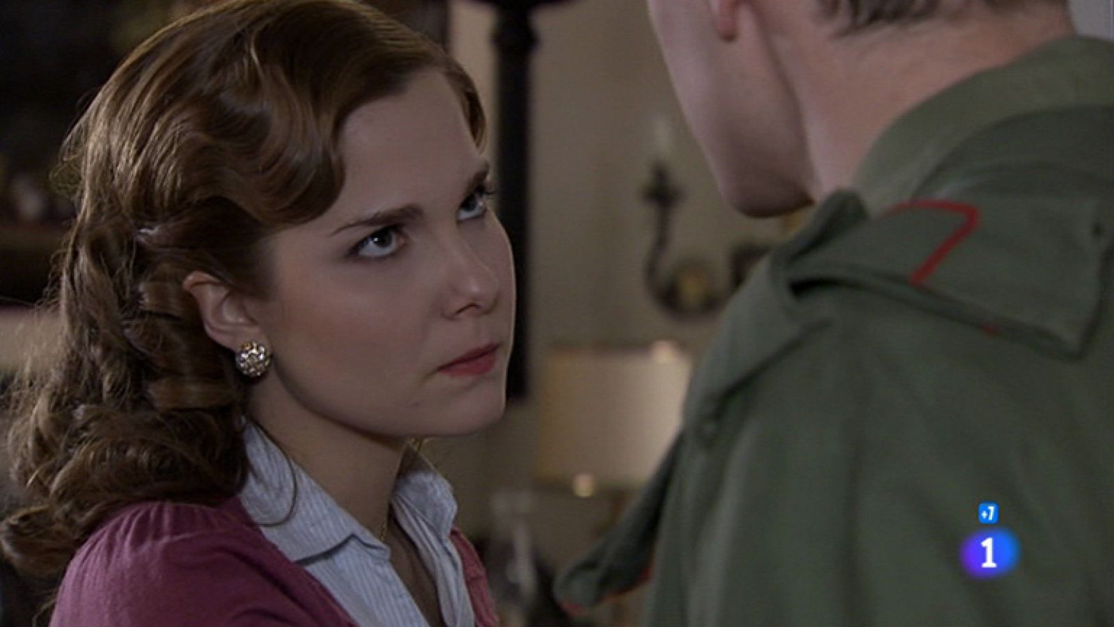 Amar - Cecilia desprecia con todas sus fuerzas a Alberto