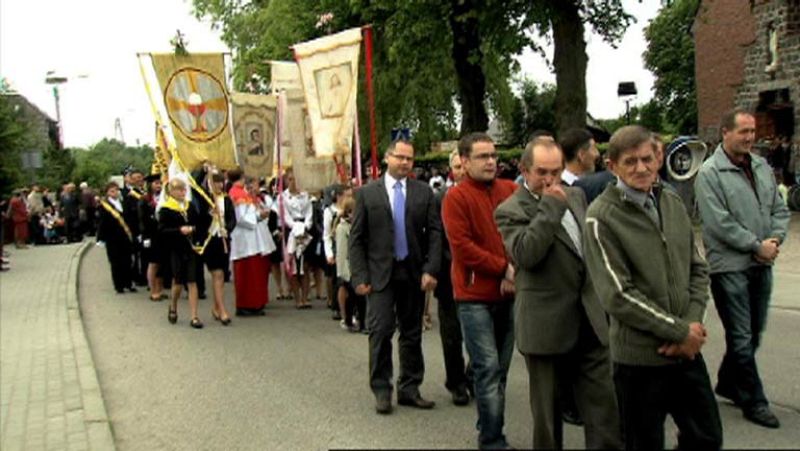 Gniewino suspende la procesión del Corpus por la presencia de la 'Roja' | Ver