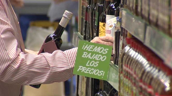 Telediario 1 - La crisis en la compra