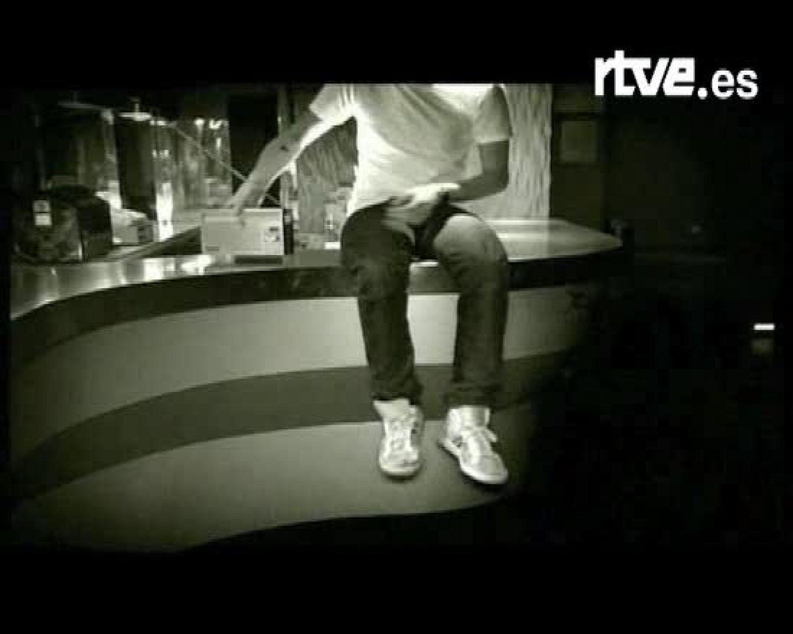 Justice y su hit "D.A.N.C.E." | Ver