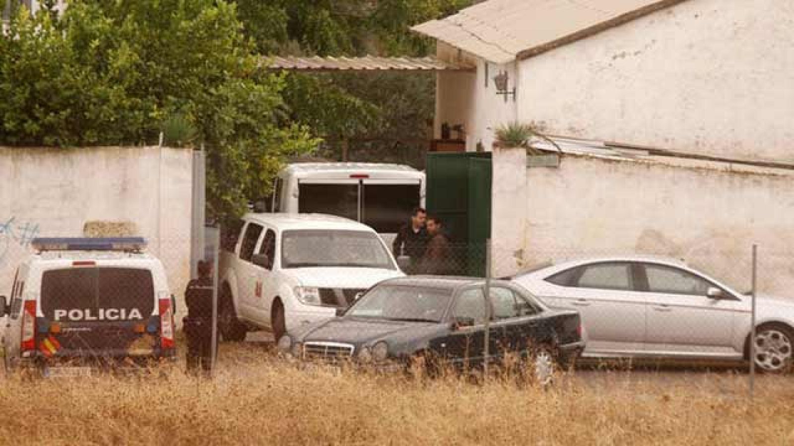 La policía llega a la finca Las Quemadillas con excavadoras para buscar a Ruth y José - Informativo 24h | Ver