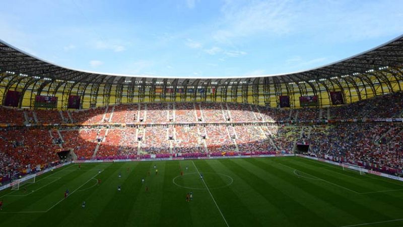 España se queja a la UEFA del césped del Gdansk Arena