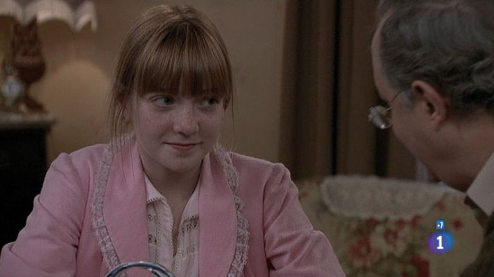 Amar en tiempos revueltos - Leonor guarda el secreto a Pelayo