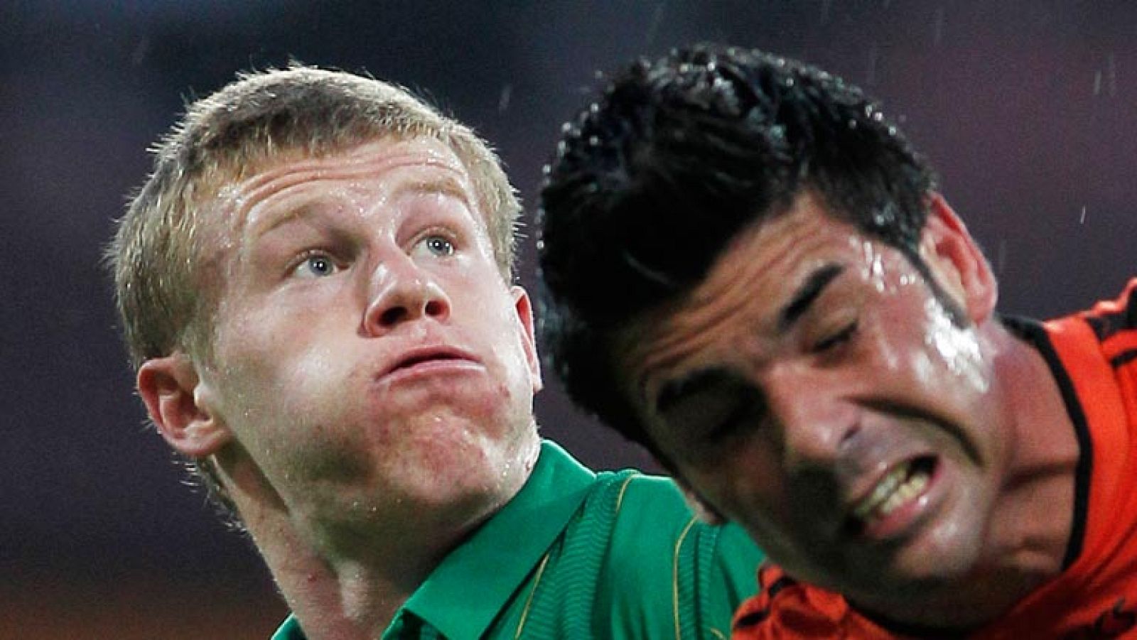 James McClean fue víctima de amenazas de muerte en Twitter tras su llamada a la selección de la República de Irlanda para la Eurocopa 2012, ya que la aceptación incluyó la negativa a jugar con Irlanda del Norte. El delantero entró en la lista de los