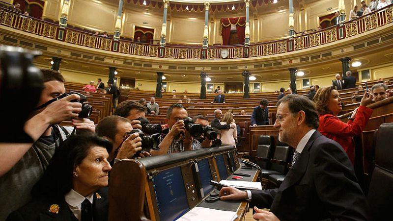 Rajoy y cuatro ministros responderán a preguntas sobre el rescate bancario en sesión de control