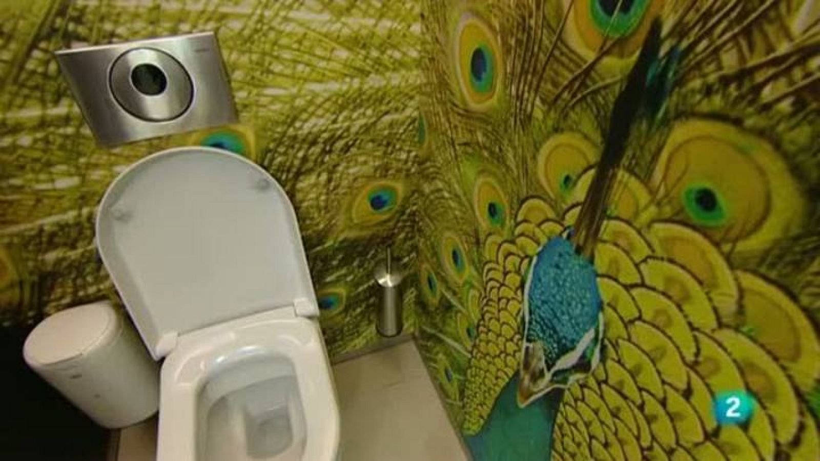 Continuarà -  Lavabos públics de pagament