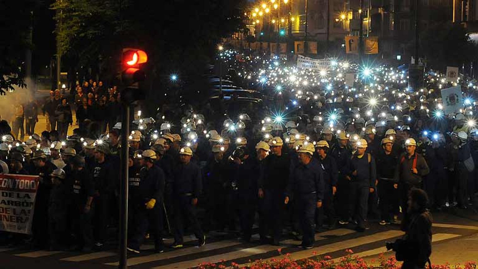 Miles de personas se manifiestan en León en apoyo a la minería del carbón