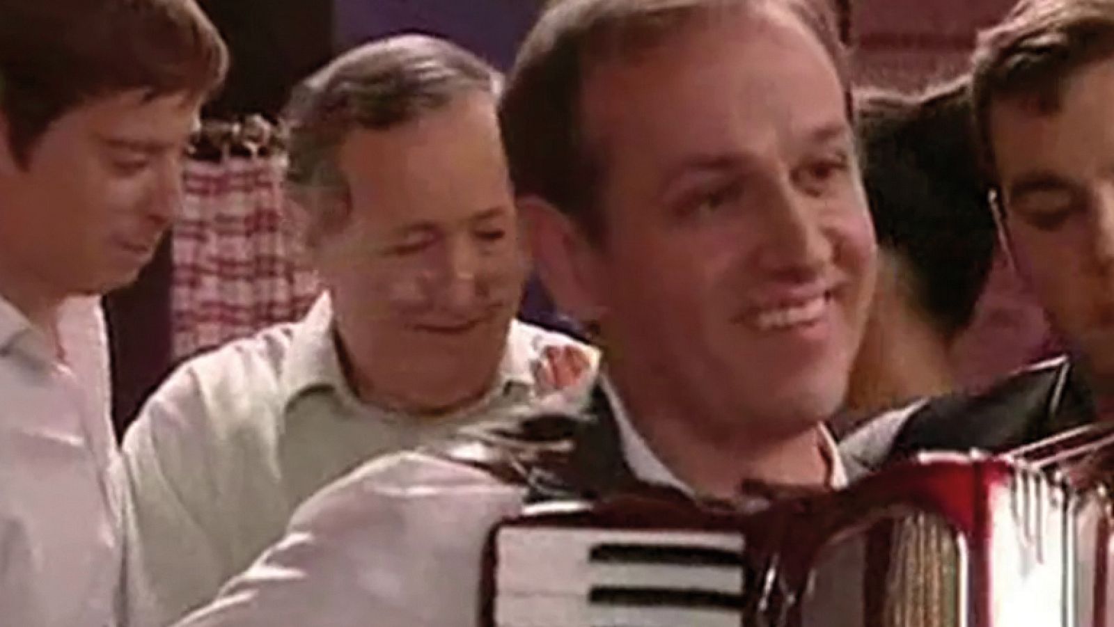 Amar - Los cameos de Pedro Martínez en 'Amar'