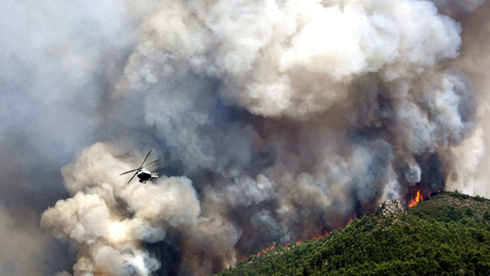 Incendios en Valencia y Barcelona
